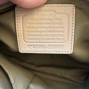 Coach PEYTON SIGNATURE TOTE BAG